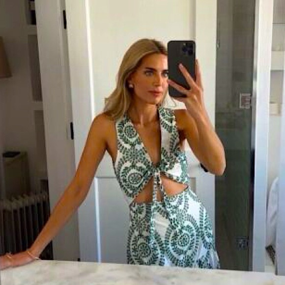 ZARA ✨VIRAL✨Perforated Knotted Embroidered Dress - Picture 4 of 15